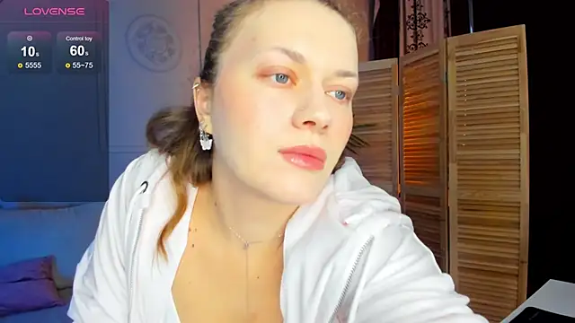 Snapshot of Ariell_Margot_ chatting on 03.08.25 Ariell Margot online show from 03.08.25