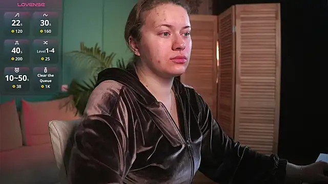 Snapshot of Ariell_Margot_ chatting on 10.26.25 Ariell Margot online show from 10.26.25