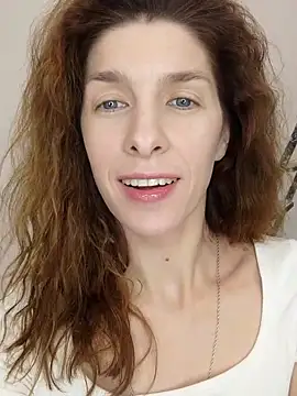 Snapshot of YourSuperModel chatting on 11.05.25 YourSuperModel online show from 11.05.25