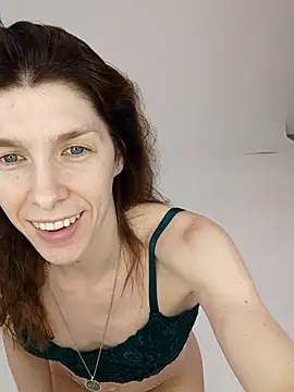 YourSuperModel online show from 04.18.26