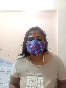 DIZZLING DIVA online show from 12.26.24