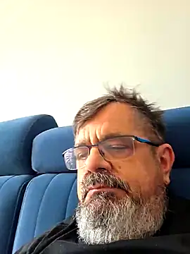 axecoman60 online show from 03.31.26