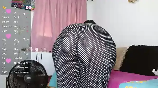 Snapshot of scarlett__morgan chatting on 02.10.25 scarlett morgan online show from 02.10.25