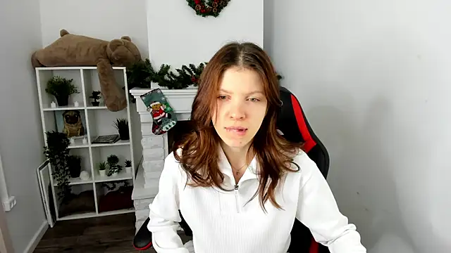 Baby Evalena online show from 12.20.24