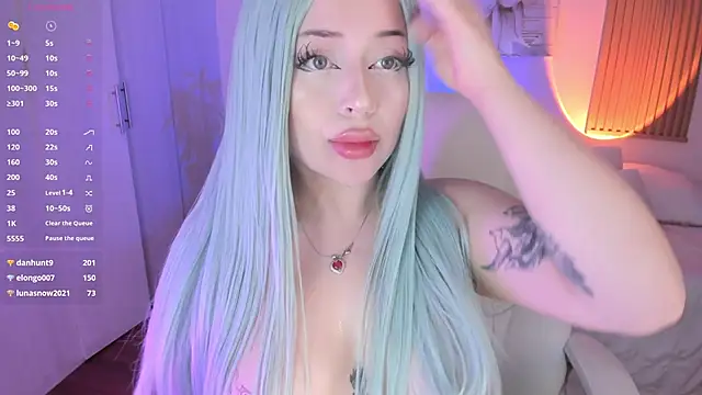 Kendall Bunnyy online show from 01.06.25