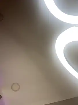 Lola King online show from 03.11.25