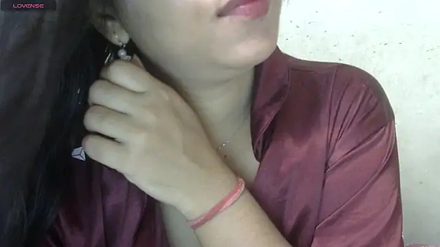 Snapshot of Preeti-Sexy chatting on 04.14.26 Preeti-Sexy online show from 04.14.26