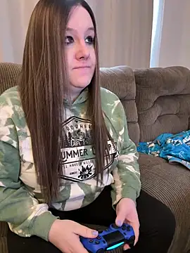 PuckBunny17 online show from 03.21.26