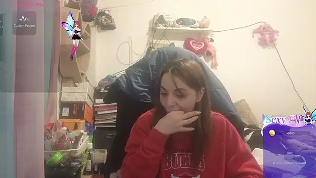 Snapshot of kattleya1407 chatting on 12.21.25 kattleya1407 online show from 12.21.25