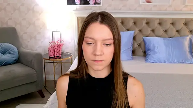 Snapshot of AliceBrayan chatting on 02.06.25 AliceBrayan online show from 02.06.25