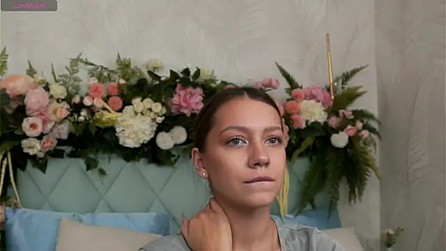 Snapshot of AliceBrayan chatting on 03.03.26 AliceBrayan online show from 03.03.26