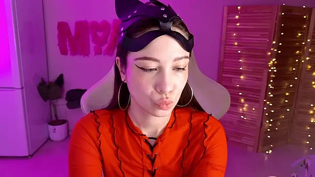 Snapshot of Miss_Mia_Murr chatting on 10.08.25 Miss Mia Murr online show from 10.08.25