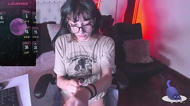 Snapshot of Ghosty_Doll chatting on 01.13.25 Ghosty Doll online show from 01.13.25