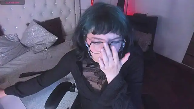 Snapshot of Ghosty_Doll chatting on 03.12.25 Ghosty Doll online show from 03.12.25