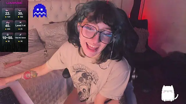 Snapshot of Ghosty_Doll chatting on 03.21.25 Ghosty Doll online show from 03.21.25