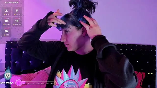 Snapshot of Ghosty_Doll chatting on 10.04.25 Ghosty Doll online show from 10.04.25