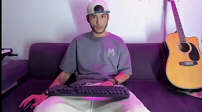 Henrikk senn online show from 12.12.24