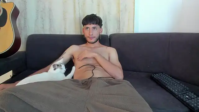 Henrikk senn online show from 09.14.25