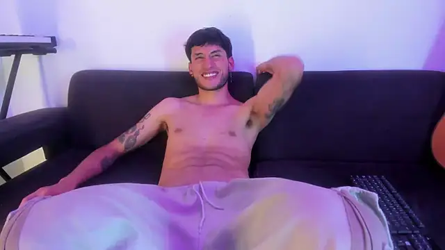 Henrikk senn online show from 12.18.25