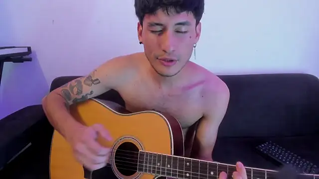 Snapshot of Henrikk_senn chatting on 03.13.26 Henrikk senn online show from 03.13.26