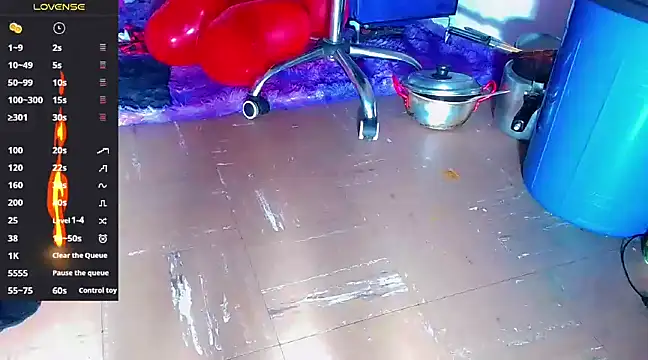 nicol gill  online show from 02.12.25