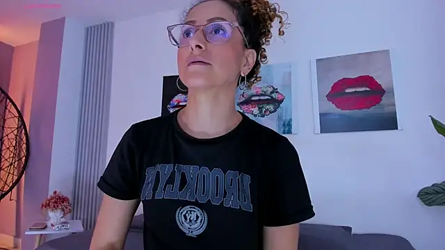 Angela donnato online show from 09.09.25