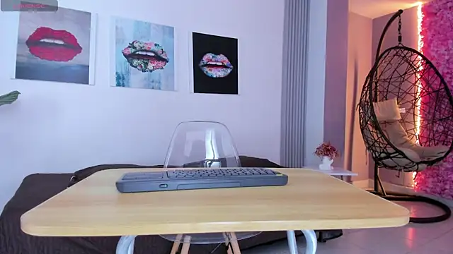 Angela donnato online show from 09.22.25