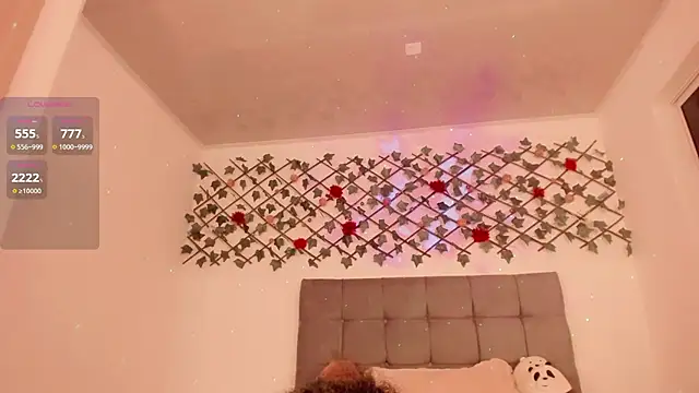 Lilith Miller21 online show from 12.13.25