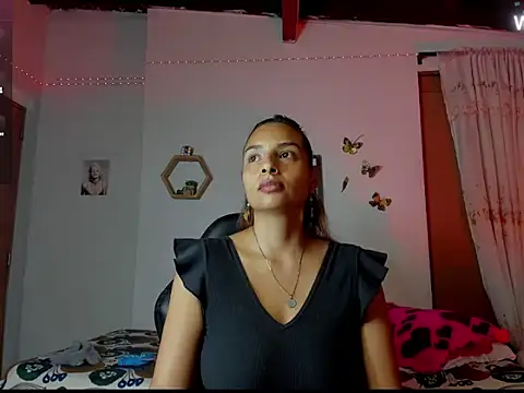 mykaelahoney online show from 11.13.25