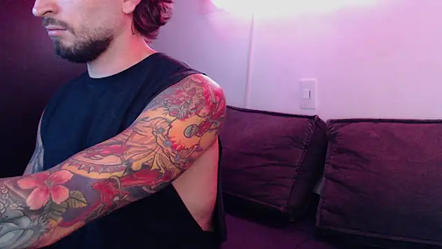 Snapshot of marco_allison43 chatting on 02.14.26 marco allison43 online show from 02.14.26