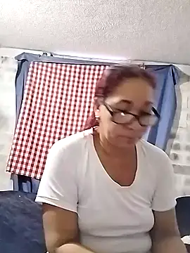 Snapshot of CafeCaliente69 chatting on 01.28.25 CafeCaliente69 online show from 01.28.25