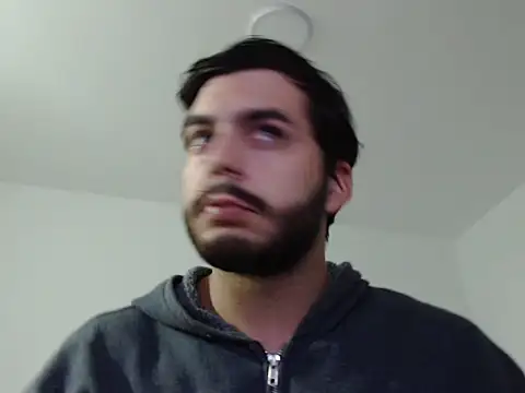 Snapshot of thomas_gun chatting on 12.20.25 thomas gun online show from 12.20.25