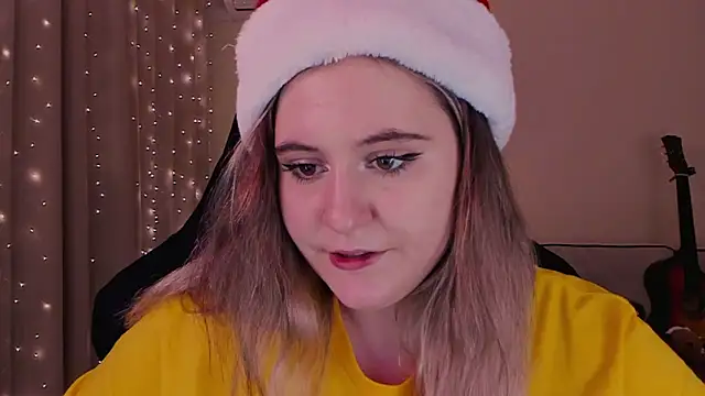 Snapshot of Diana_Flower chatting on 12.15.24 Diana Flower online show from 12.15.24