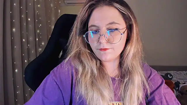 Snapshot of Diana_Flower chatting on 01.08.25 Diana Flower online show from 01.08.25