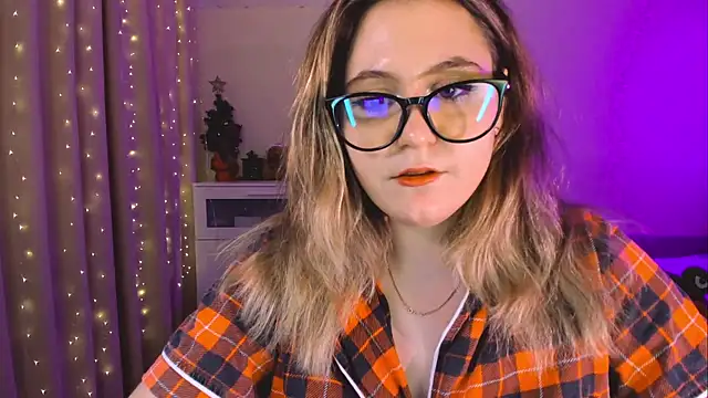 Snapshot of Diana_Flower chatting on 02.02.25 Diana Flower online show from 02.02.25