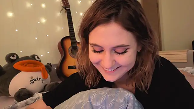 Snapshot of Diana_Flower chatting on 09.17.25 Diana Flower online show from 09.17.25