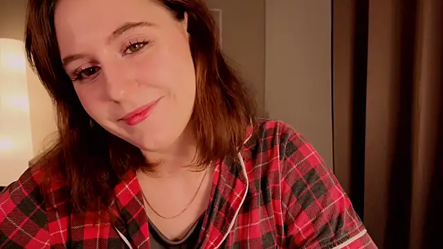 Snapshot of Diana_Flower chatting on 11.14.25 Diana Flower online show from 11.14.25