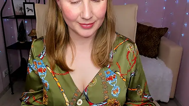 Snapshot of Helens_love chatting on 01.17.25 Helens love online show from 01.17.25