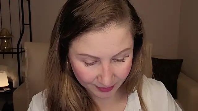 Snapshot of Helens_love chatting on 10.09.25 Helens love online show from 10.09.25