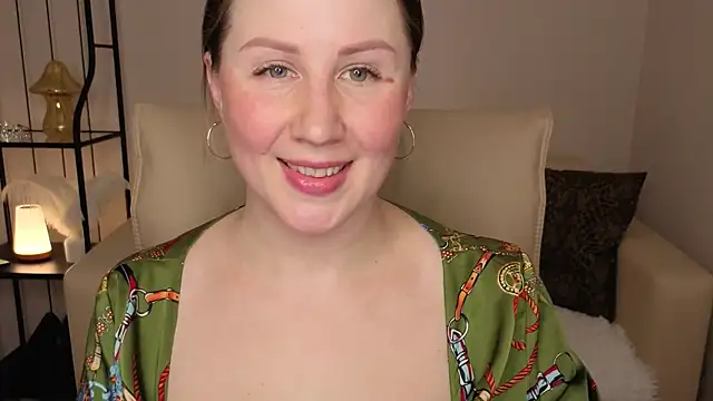 Helens love online show from 04.20.26