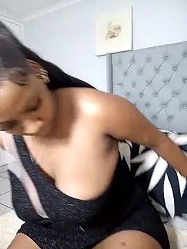 Candy Love 18 online show from 12.22.24