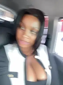 Candy Love 18 online show from 10.26.25