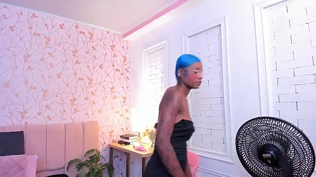 amber-hill online show from 03.04.26