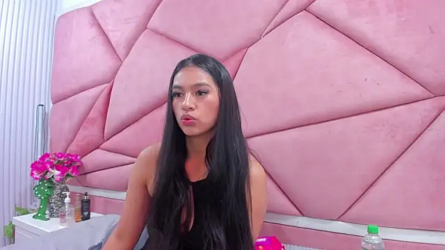 Mariana Prin online show from 04.07.26