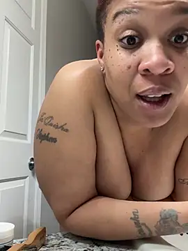 SexyHoneyRedd online show from 01.04.25