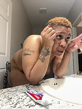 SexyHoneyRedd online show from 02.25.25