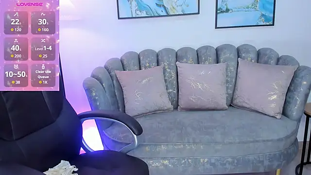 naomii campbell  online show from 11.23.25