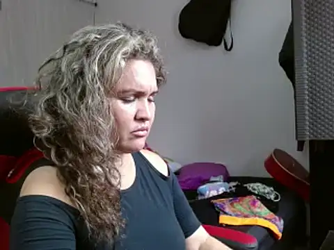 helenca43 online show from 02.28.25