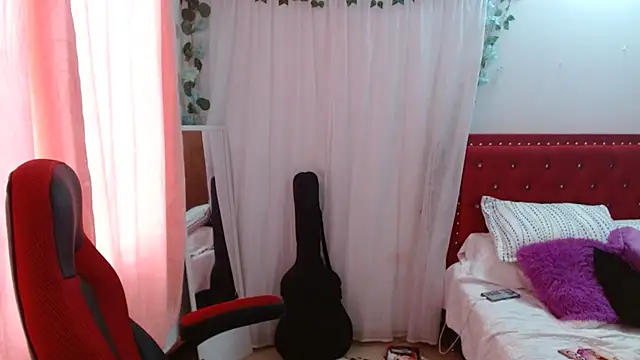 helenca43 online show from 10.31.25