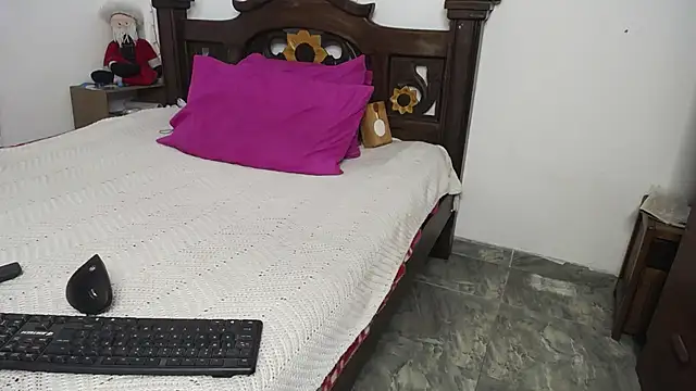 DominaLeona online show from 01.25.25